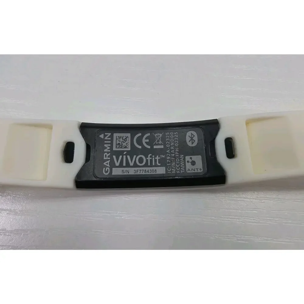 Garmin Vivofit Fitness Tracker White Band F4ARND00 Bluetooth New Batteries W223